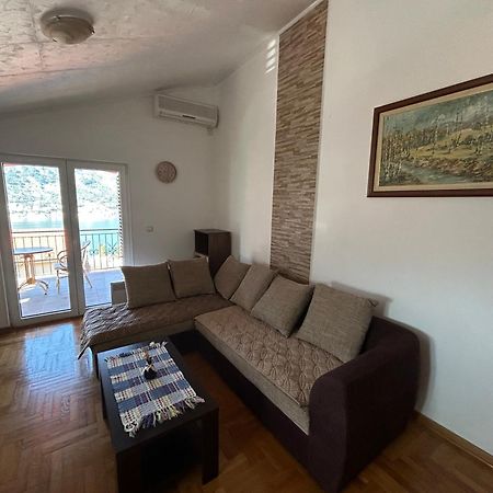 Apartments Lazarevic Cattaro Esterno foto