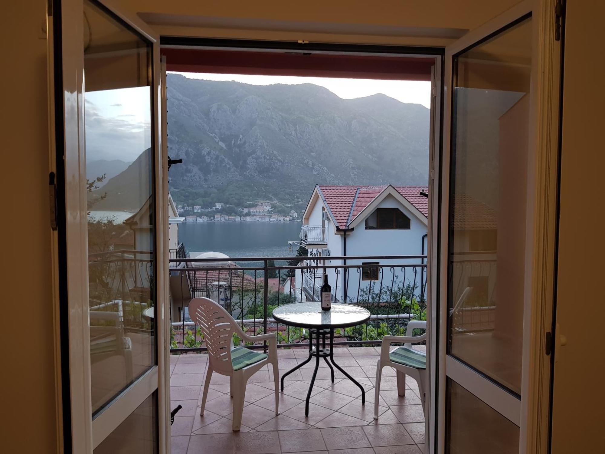 Apartments Lazarevic Cattaro Esterno foto