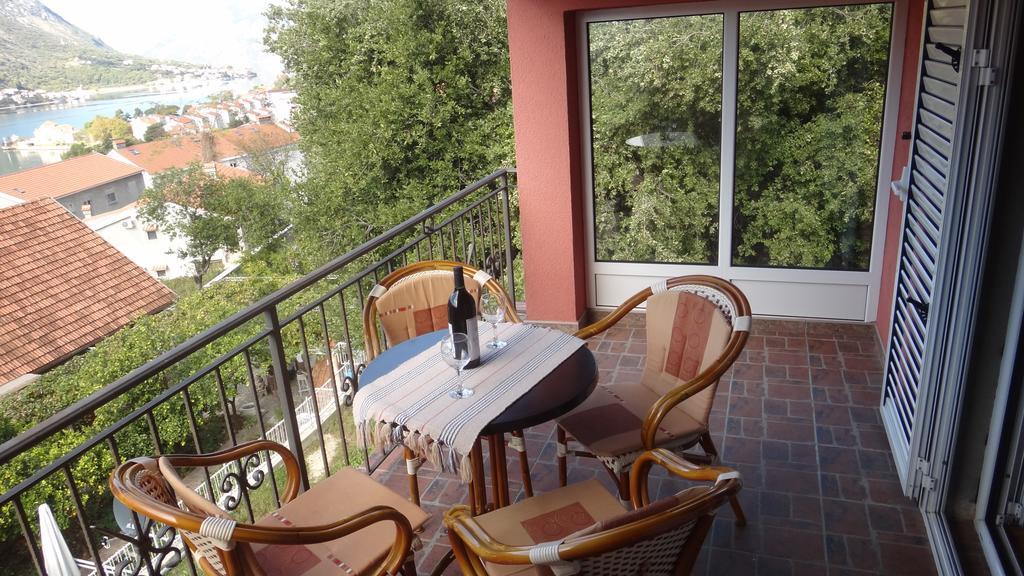 Apartments Lazarevic Cattaro Camera foto
